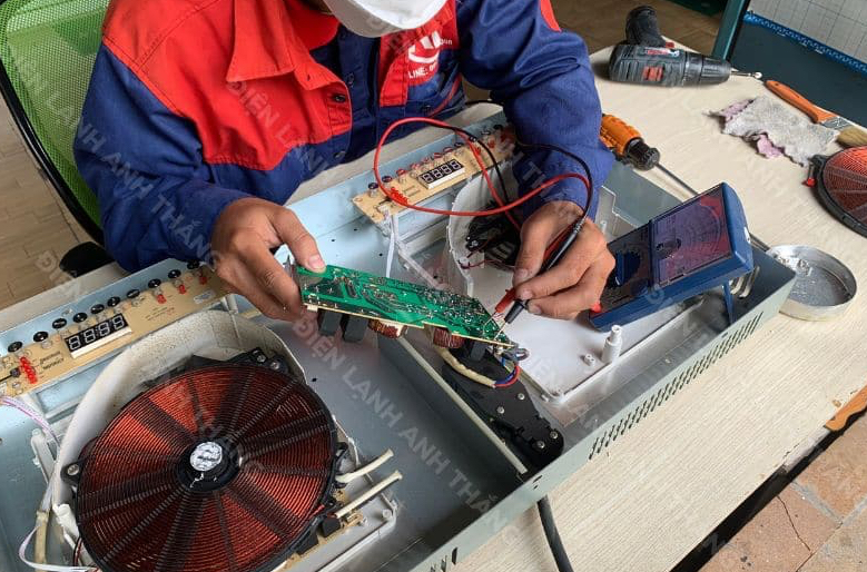 Sửa Bếp Từ Tại Nhà TP.HCM – Nhanh Chóng, Chuyên Nghiệp, Có Mặt Sau 30 Phút Sửa Bếp Từ Tại Nhà TP.HCM – Nhanh Chóng, Chuyên Nghiệp, Có Mặt Sau 30 Phút